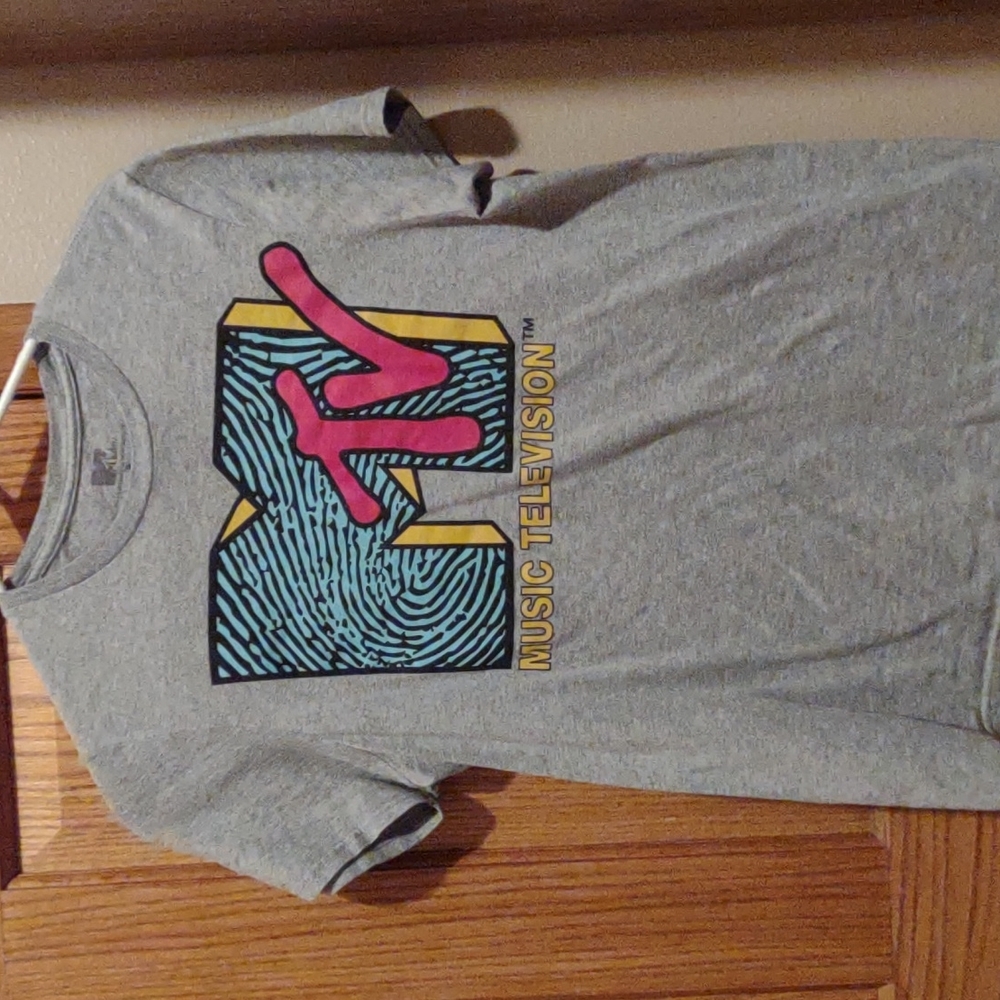 MTV shirt